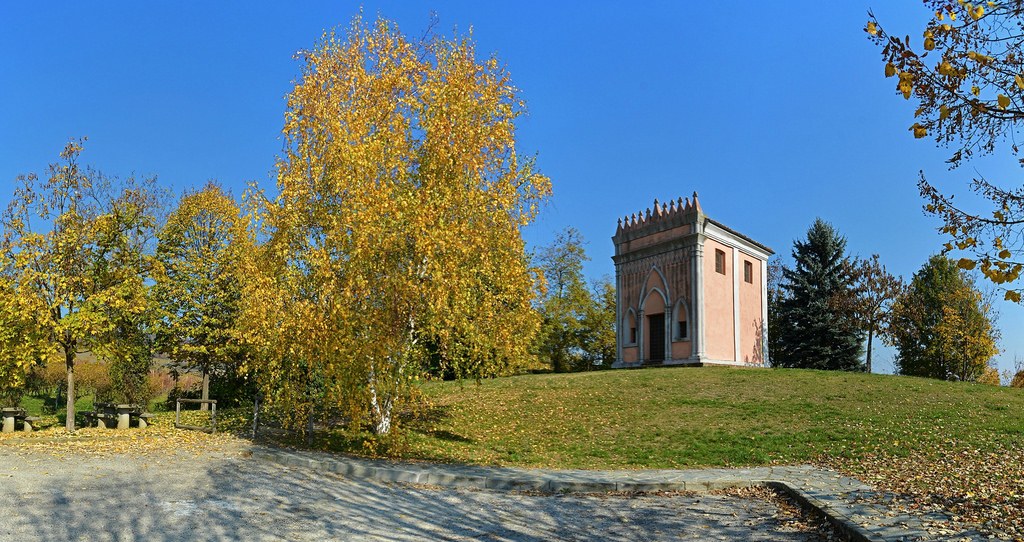 cappella tra Vergne e Barolo